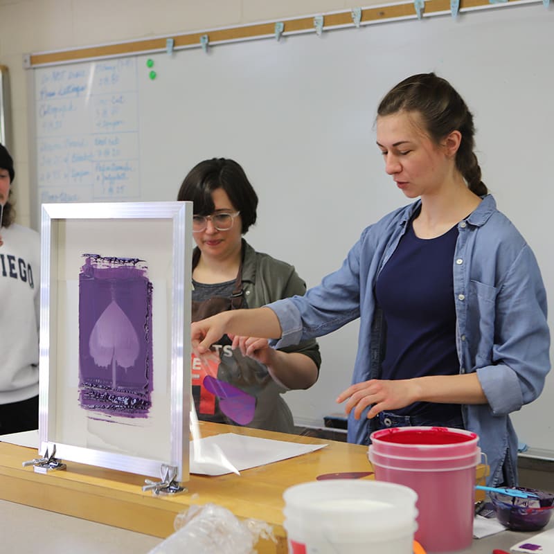 Emily Ritter Rebecca Strickbine Screenprinting Demo